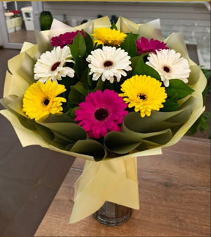 красивые букеты с герберами