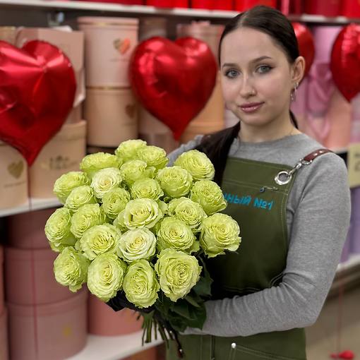 Бело-зеленая роза бело-зеленая роза