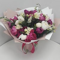 Пионы в летних свадебных букетах 
