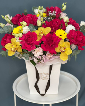 Тренд цветочного сезона - дофаминовый букет Тренд цветочного сезона - дофаминовый букет