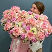 Цветочные акценты в интерьере