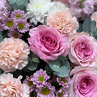 Цветы на День матери в Брянске