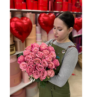 Роза розовая