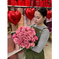 Роза розовая